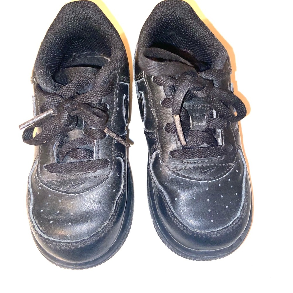 Nike Air Force 1 Low toddler athletic sneakers black size 8C unisex